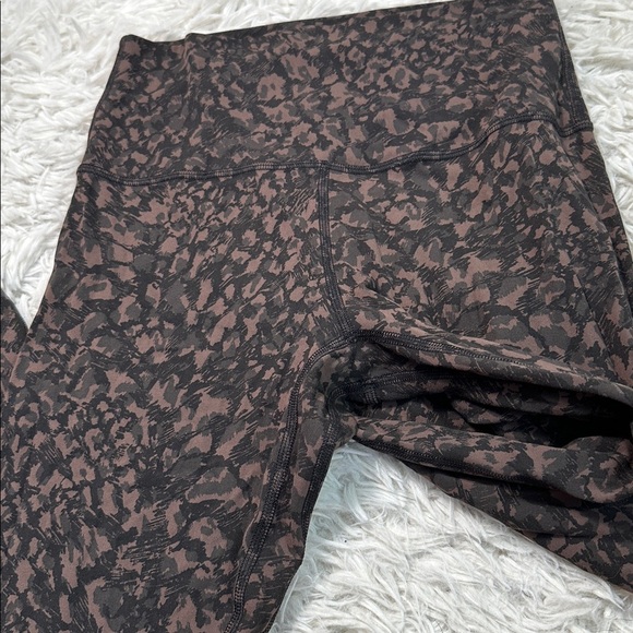 Lululemon Align Crop *21" Wild Thing Camo Brown Earth Multi - Picture 2 of 5